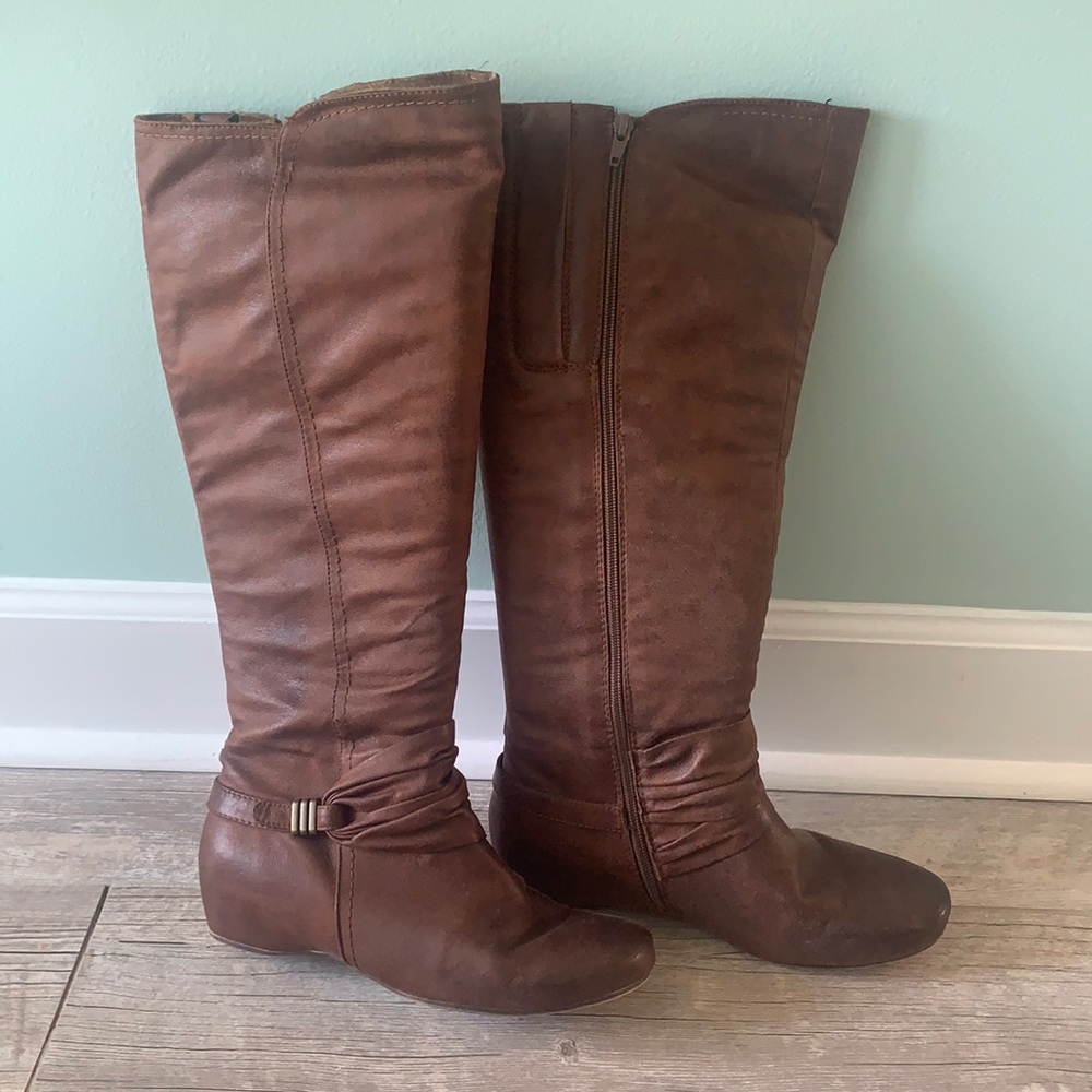 Women’s Size 9 BareTraps Boots